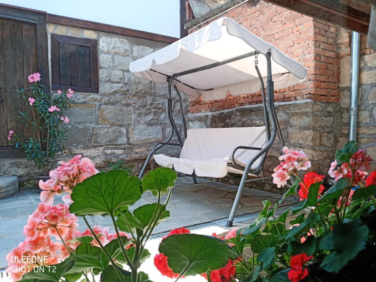 Guest House Strumena Elena Extérieur photo
